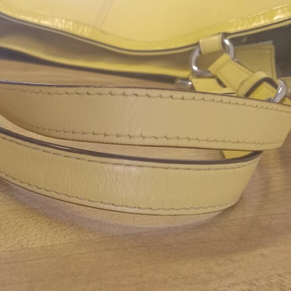 Coach Gallery East West Yellow Tote Turn Key Purse Women's Designer Bag - Picture 10 of 16